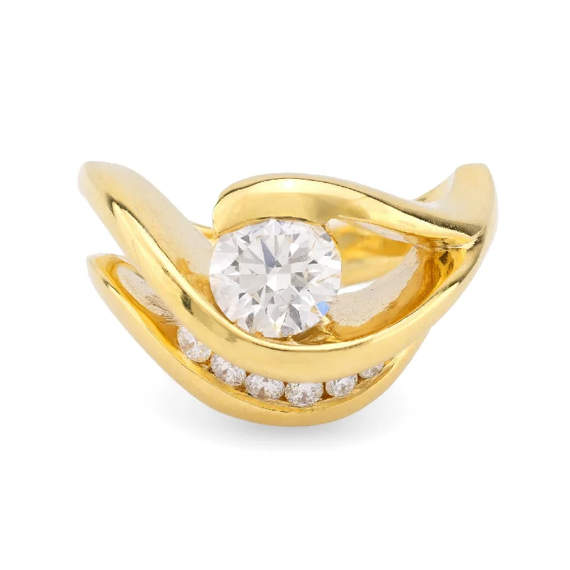 Women’s chunky rings-Women’s luxurious engagement ring-Stunning modern diamond 14k yellow gold ring