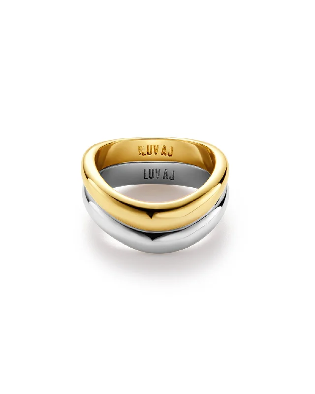 Women’s cocktail rings-Two-Tone Wave Ring Set