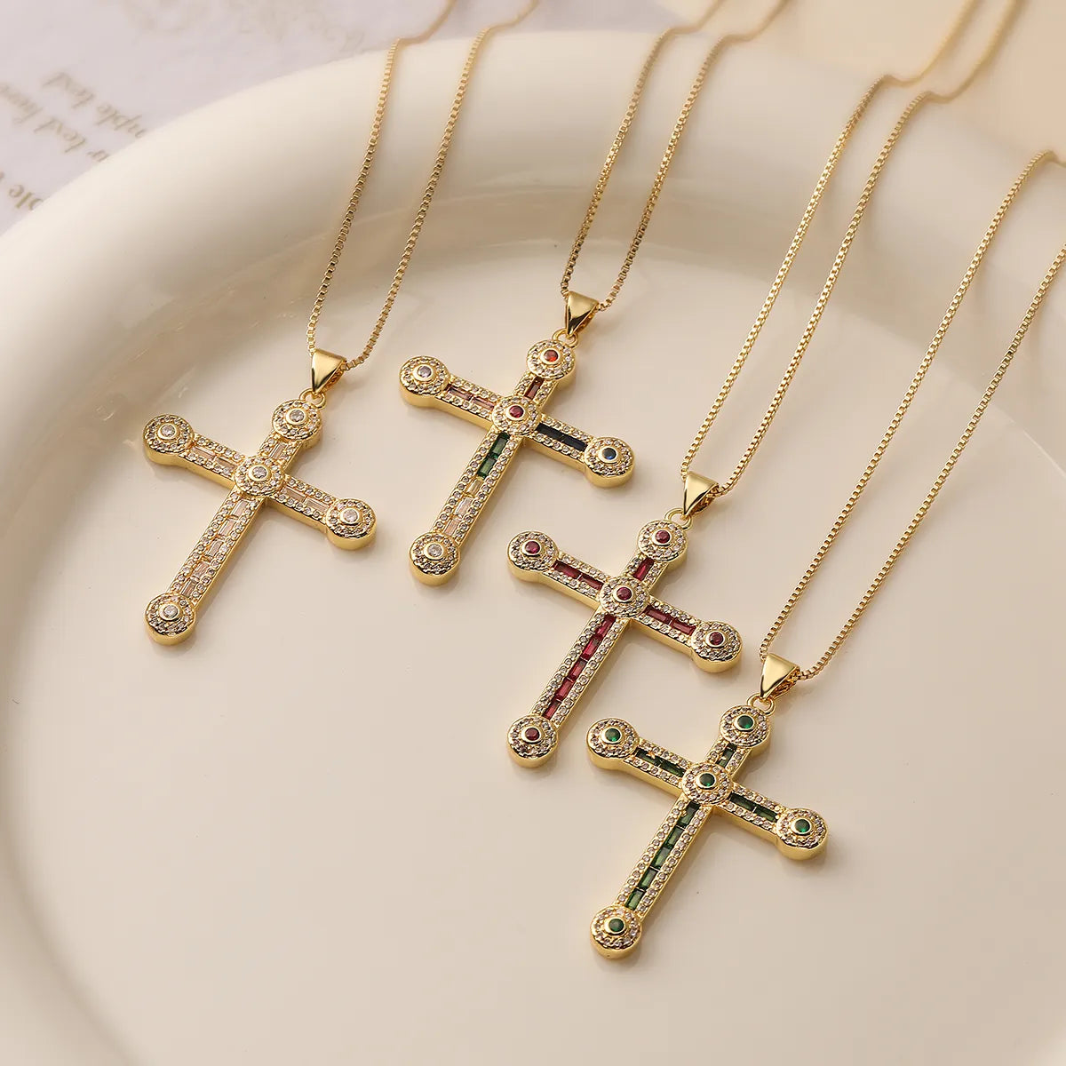 Women’s fashion-forward necklace-Simple Style Commute Cross Copper Plating Inlay Zircon 18k Gold Plated Pendant Necklace