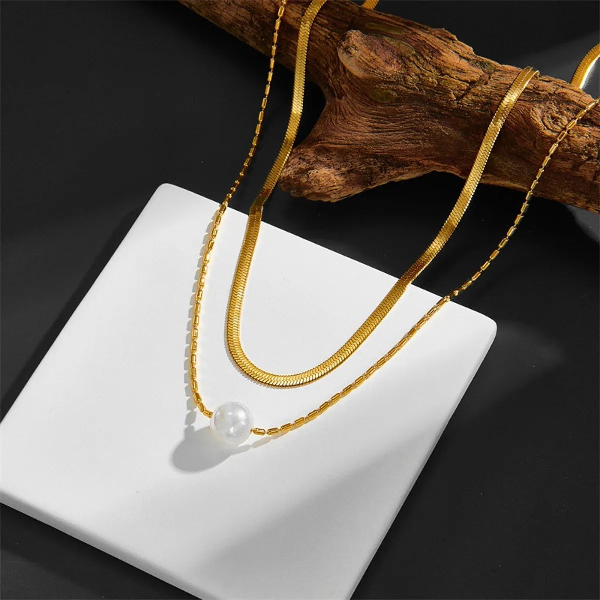 Women’s luxury pendant chain necklace-Elegant Lady Geometric Solid Color Imitation Pearl Titanium Steel Layered Necklaces