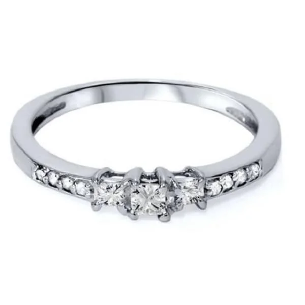 Women’s luxury engagement ring-1/4ct Three Stone Princess Cut Diamond Engagement Ring 14K White Gold