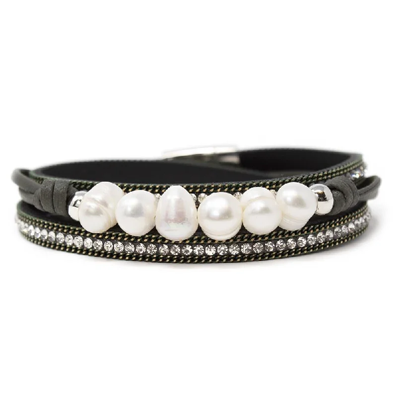 Women’s boho bracelet-Black Leather Wrap Bracelet with Six Pearls Station