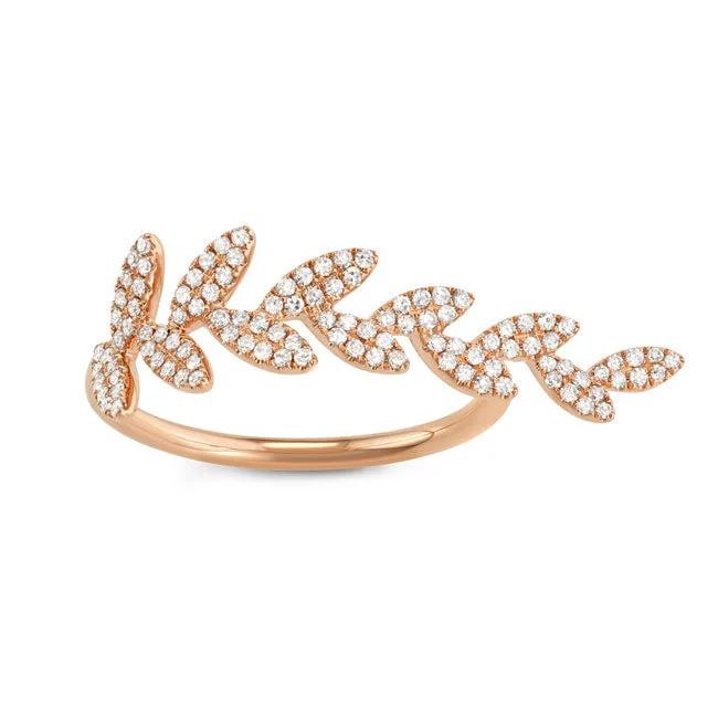 Women’s rose gold three-stone engagement ring-Diamond Ring