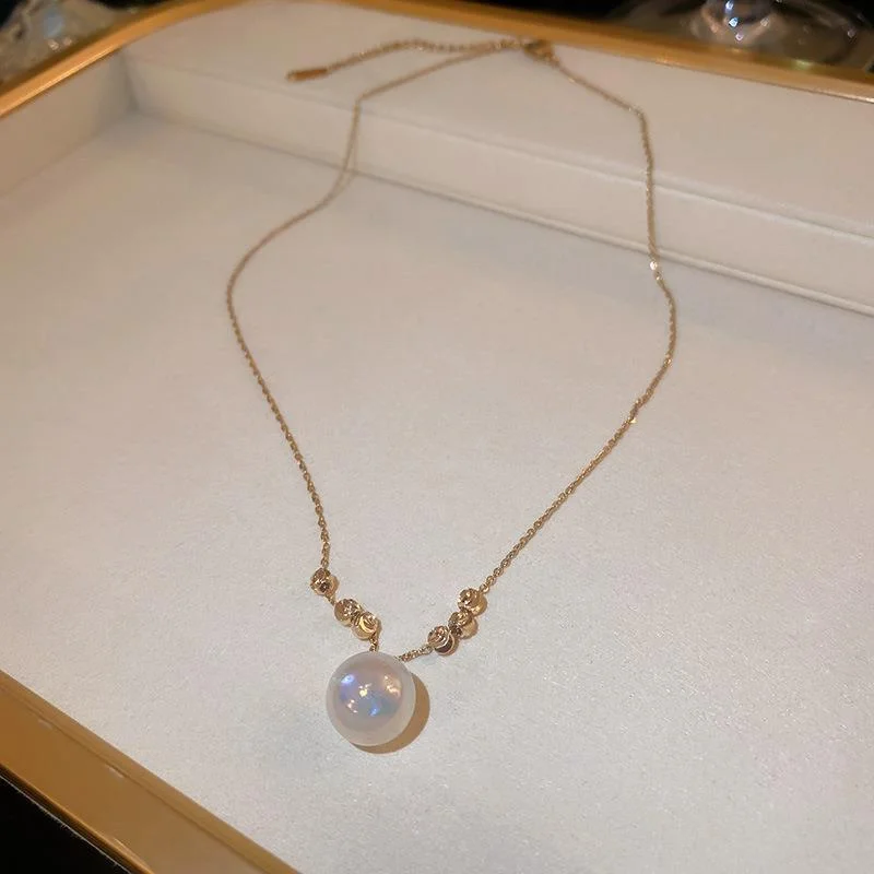 51# Necklace-Gold (Single Pearl Pendant)