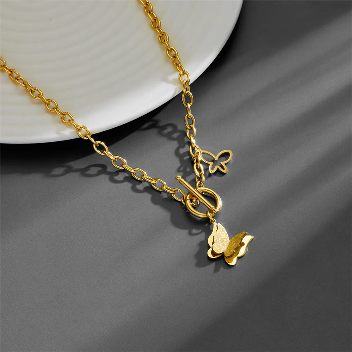 Women’s luxury heart-shaped necklace-Ig Style Simple Style Butterfly Titanium Steel Toggle Plating Pendant Necklace