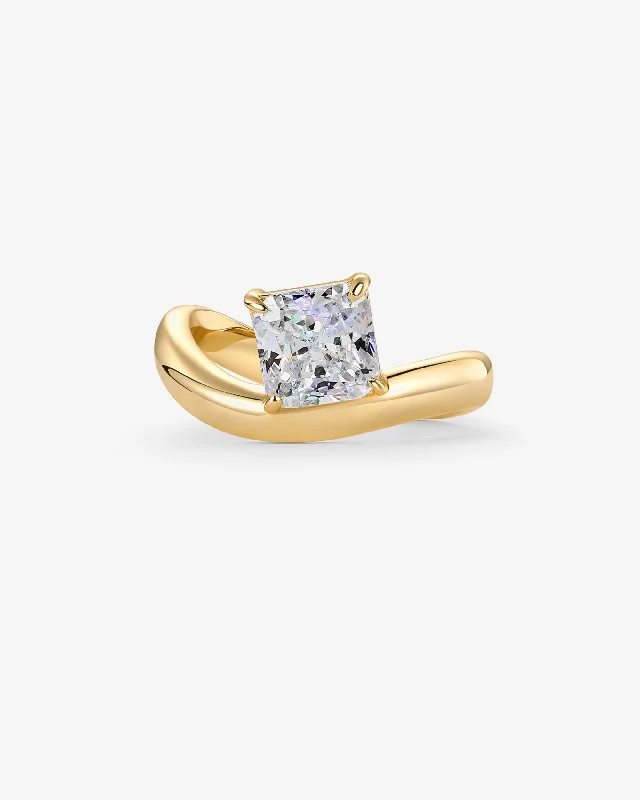 Women’s personalized rings-Square Cubic Zirconia Solitaire Wavy Ring